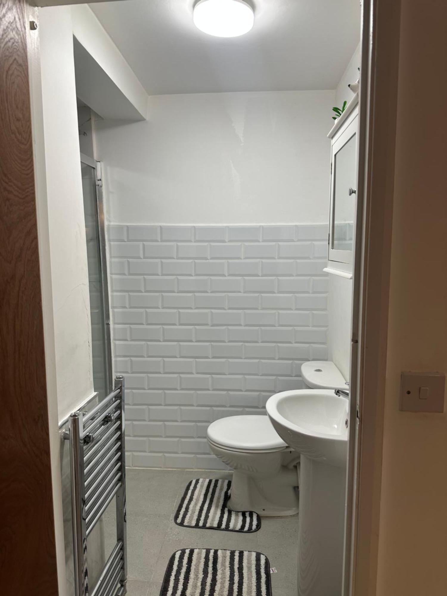 Stylish Studio Flat - Watford Junction - Harry Potter Εξωτερικό φωτογραφία