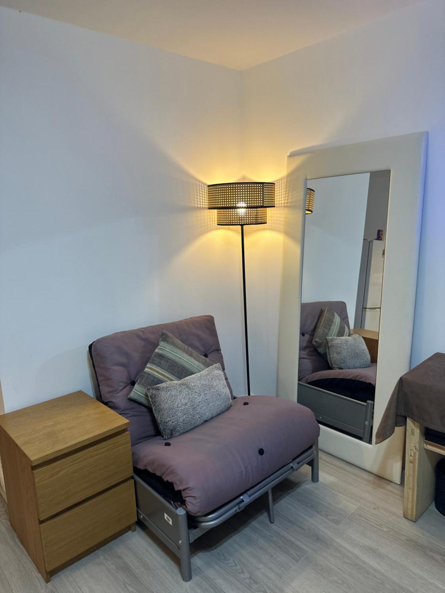 Stylish Studio Flat - Watford Junction - Harry Potter Εξωτερικό φωτογραφία